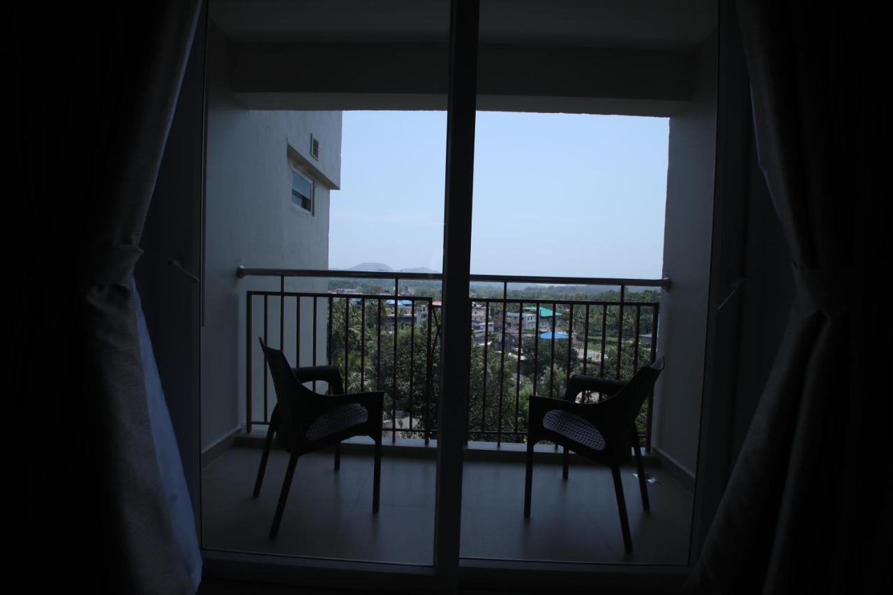 Sterling Thekkady Hotel Bagian luar foto