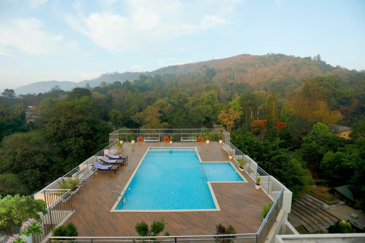 Sterling Thekkady Hotel Bagian luar foto