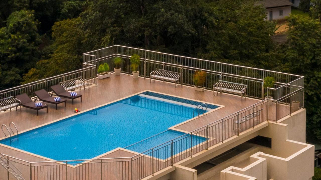 Sterling Thekkady Hotel Bagian luar foto