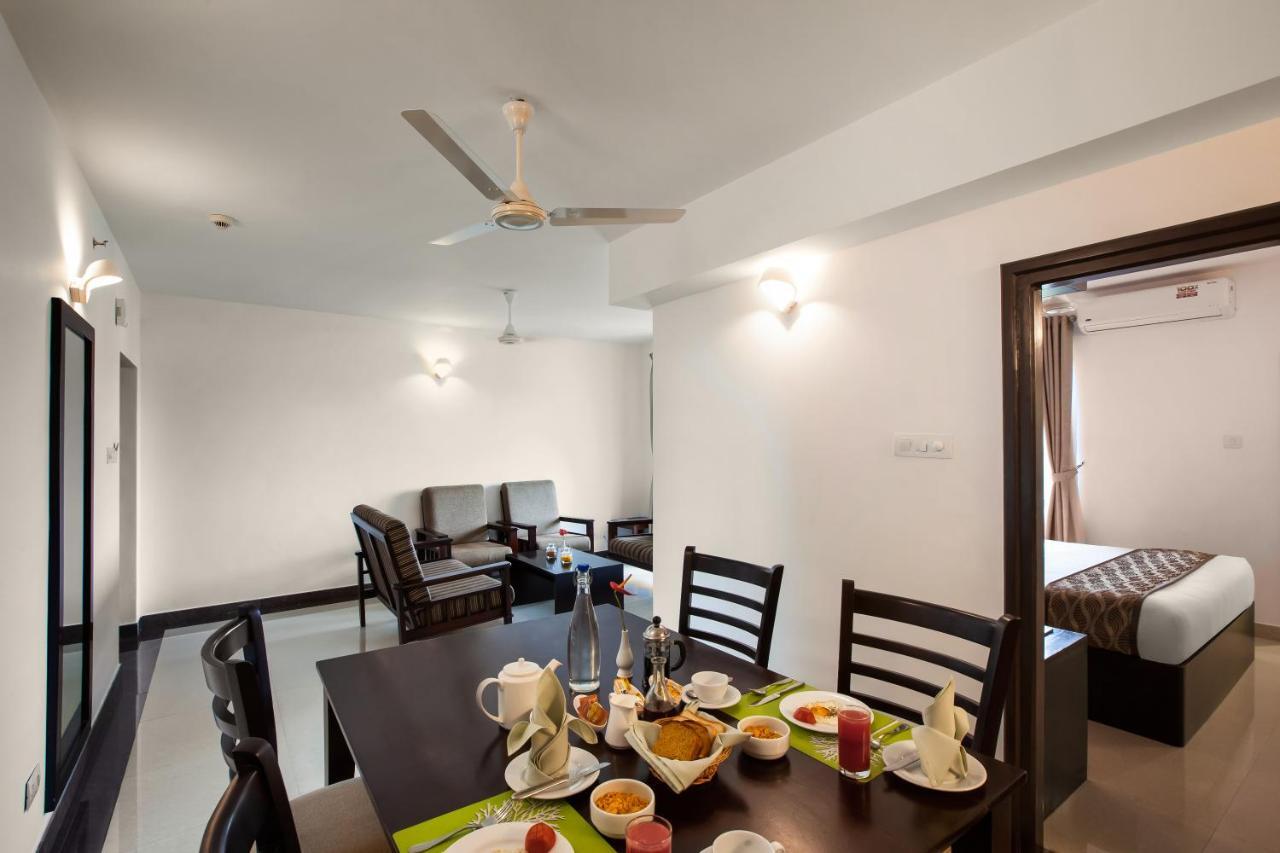 Sterling Thekkady Hotel Bagian luar foto